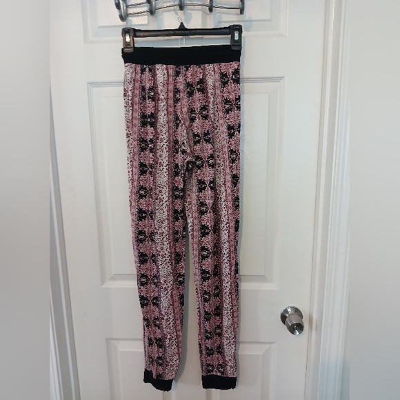 Floral print lounge pant - Picture 3 of 3
